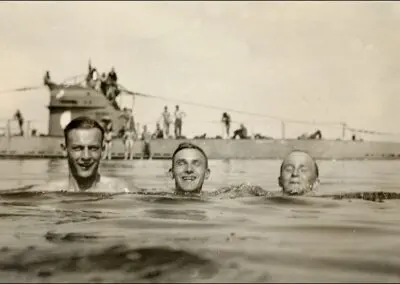 Kriegsmarine U-Boot-Männer während der Ausbildung in der Ostsee, um 1939. Typ II