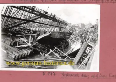 Kiel 1943, Bombenangriff, U-Boot, Germania Werft (2)