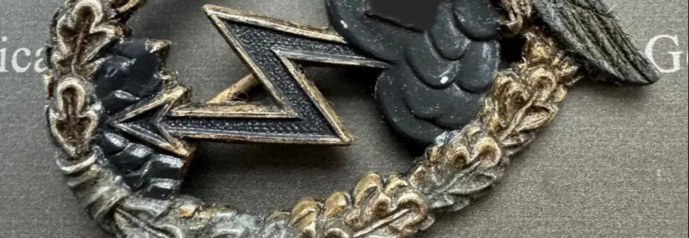 Erdkampfabzeichen der Luftwaffe – Hersteller Arno v. Wallpach