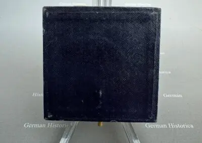 Etui für das "Flache" Bordfunkerabzeichen der Luftwaffe