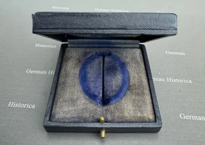 Etui für das "Flache" Bordfunkerabzeichen der Luftwaffe