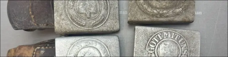 Koppelschlösser der Wehrmacht Bodenfunde erzählen Kriegsgefangenen-Lagergeschichte
