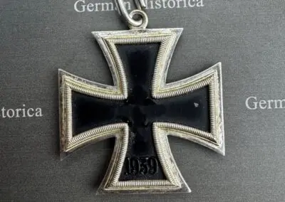 Ein Ritterkreuz von Steinhauer & Lück mit Geschichte